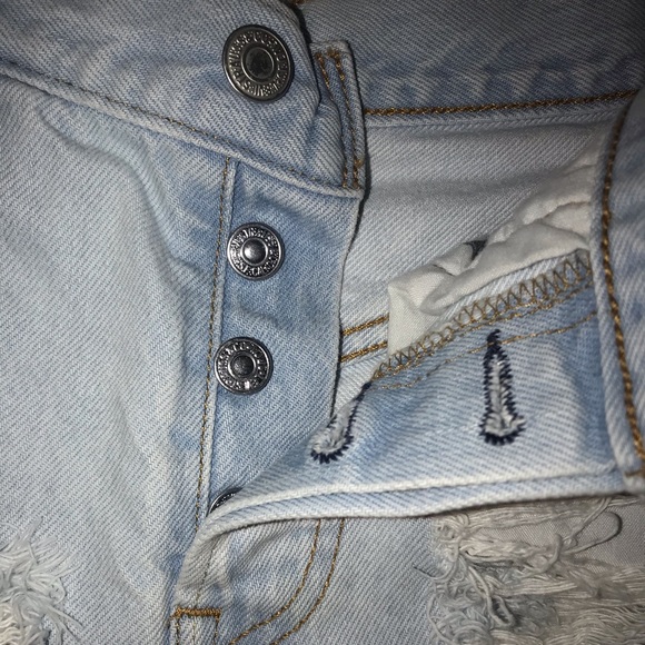 Levi’s❌SOLD❌ - Picture 5 of 8